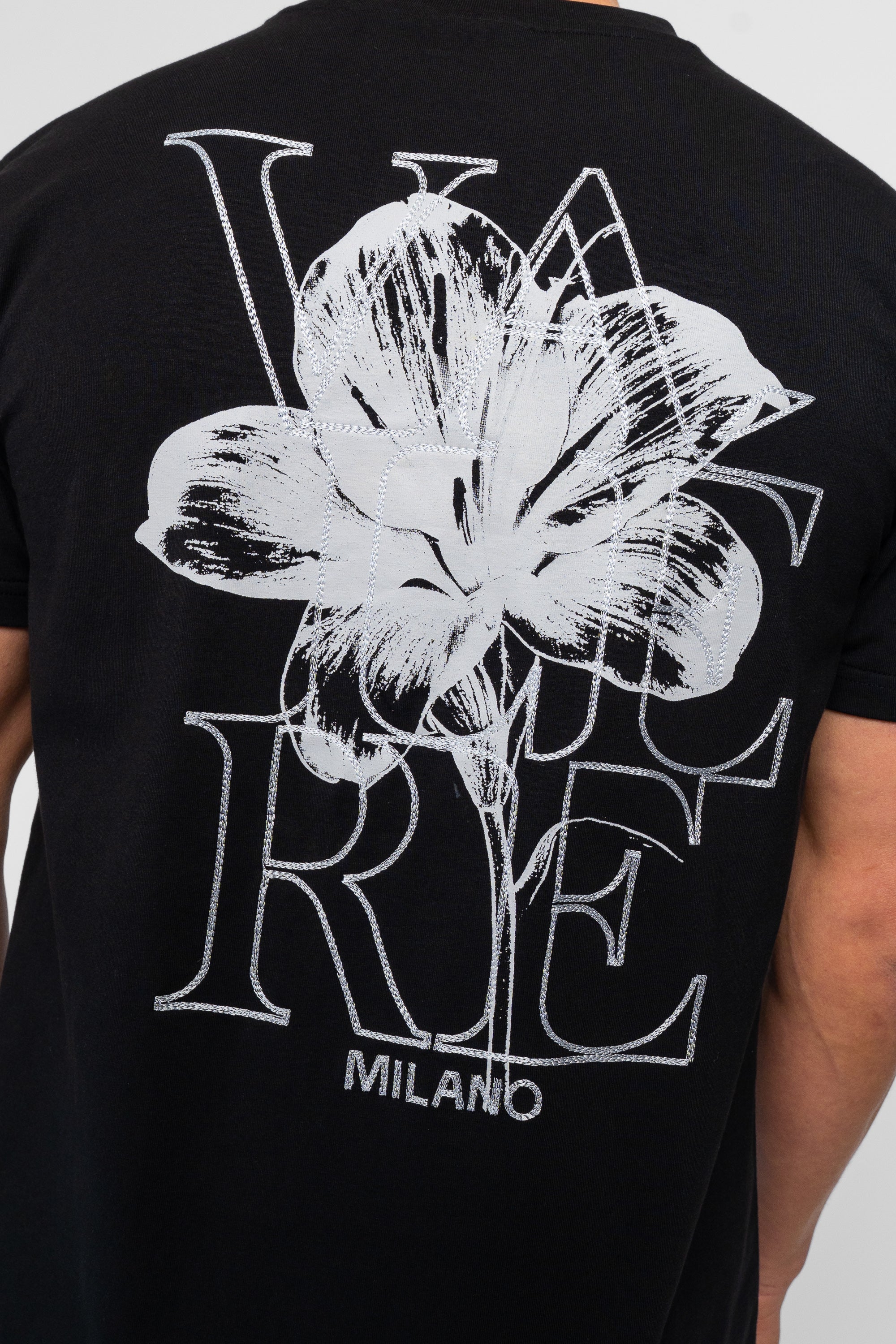 CAPANNE BLACK TEE - Image 5