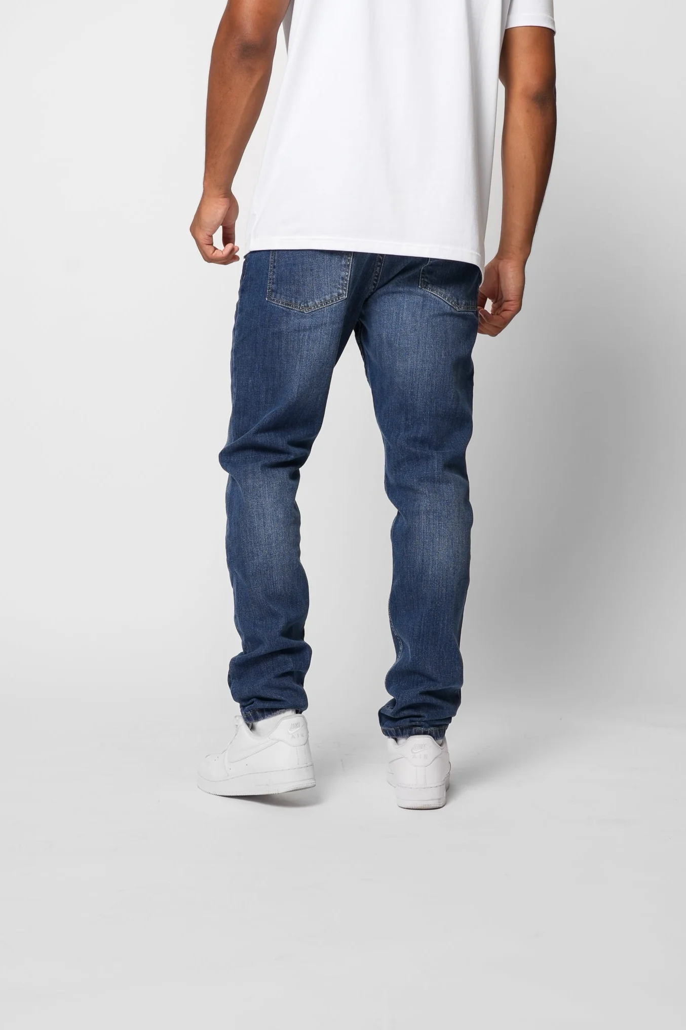 LUSSO TRUE MID WASH JEAN - Image 5