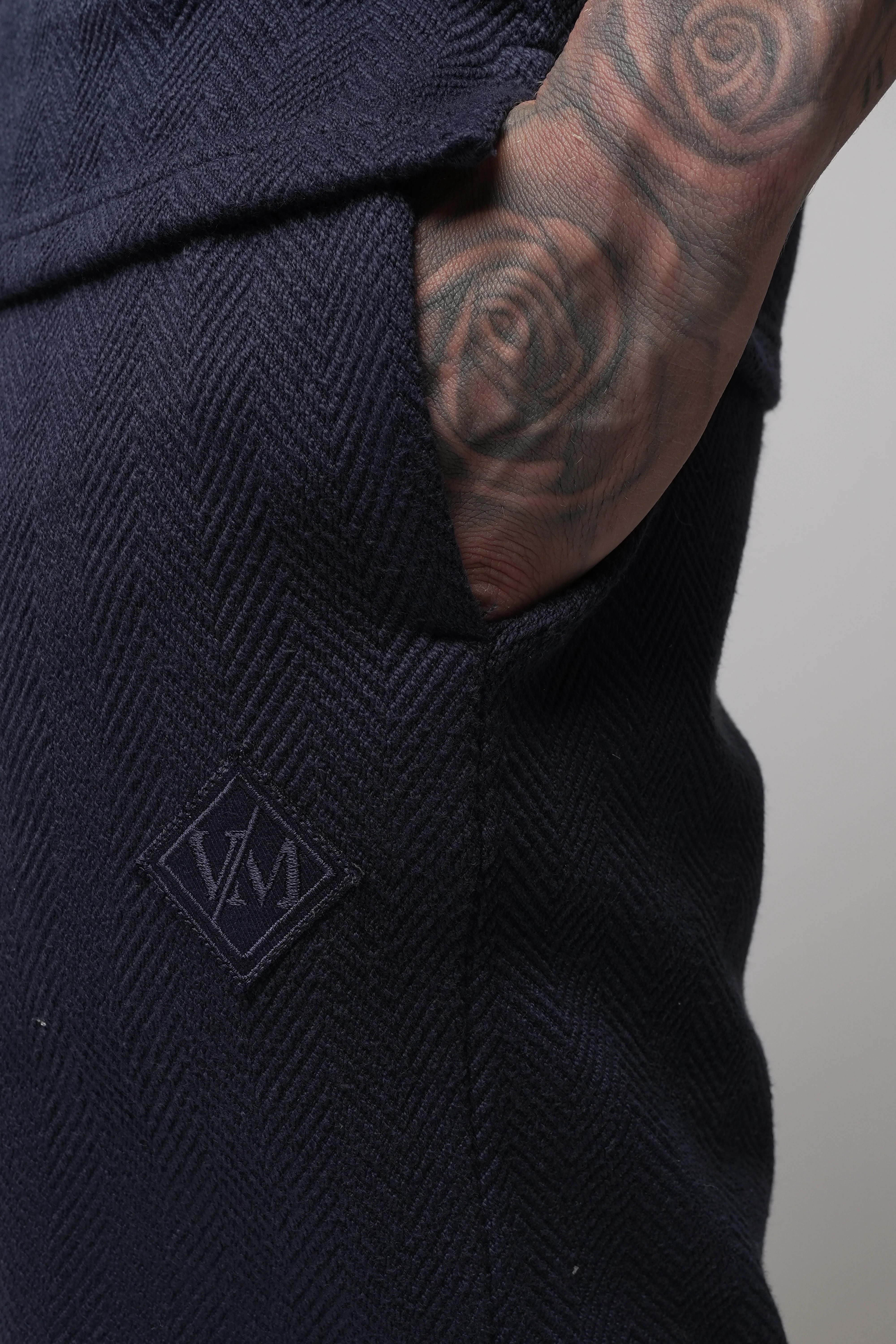 CONZA NAVY SHORT - Image 2