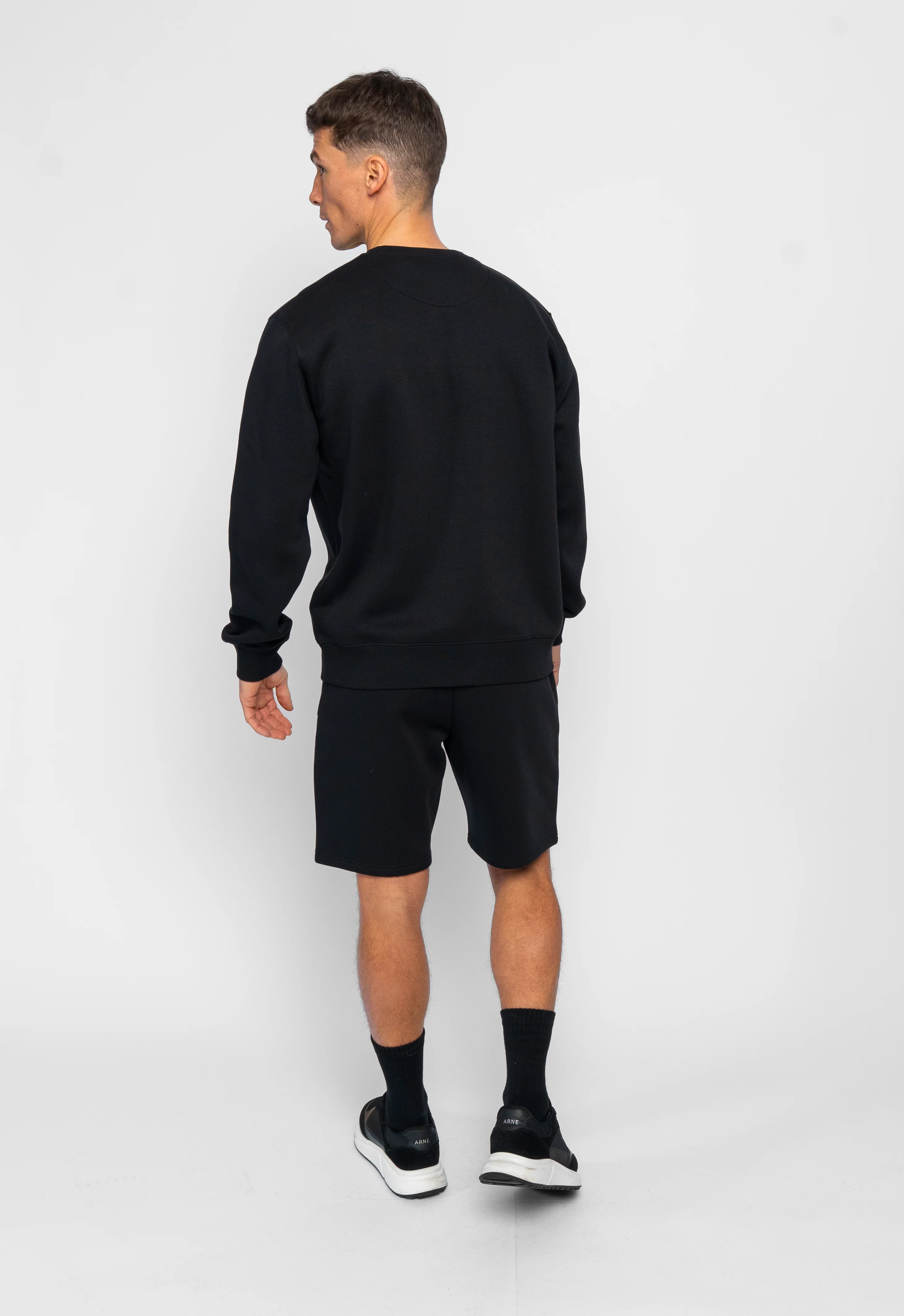 DEVARO BLACK CREW & SHORT - Image 6