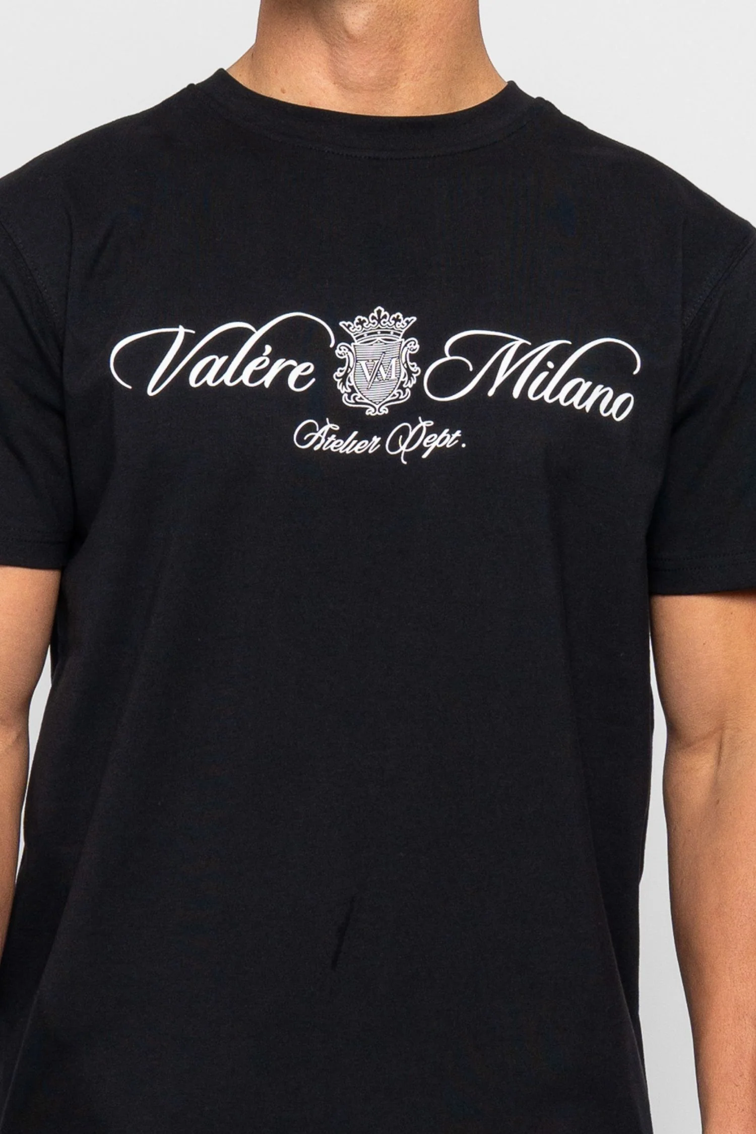 DEVARO BLACK TEE - Image 6