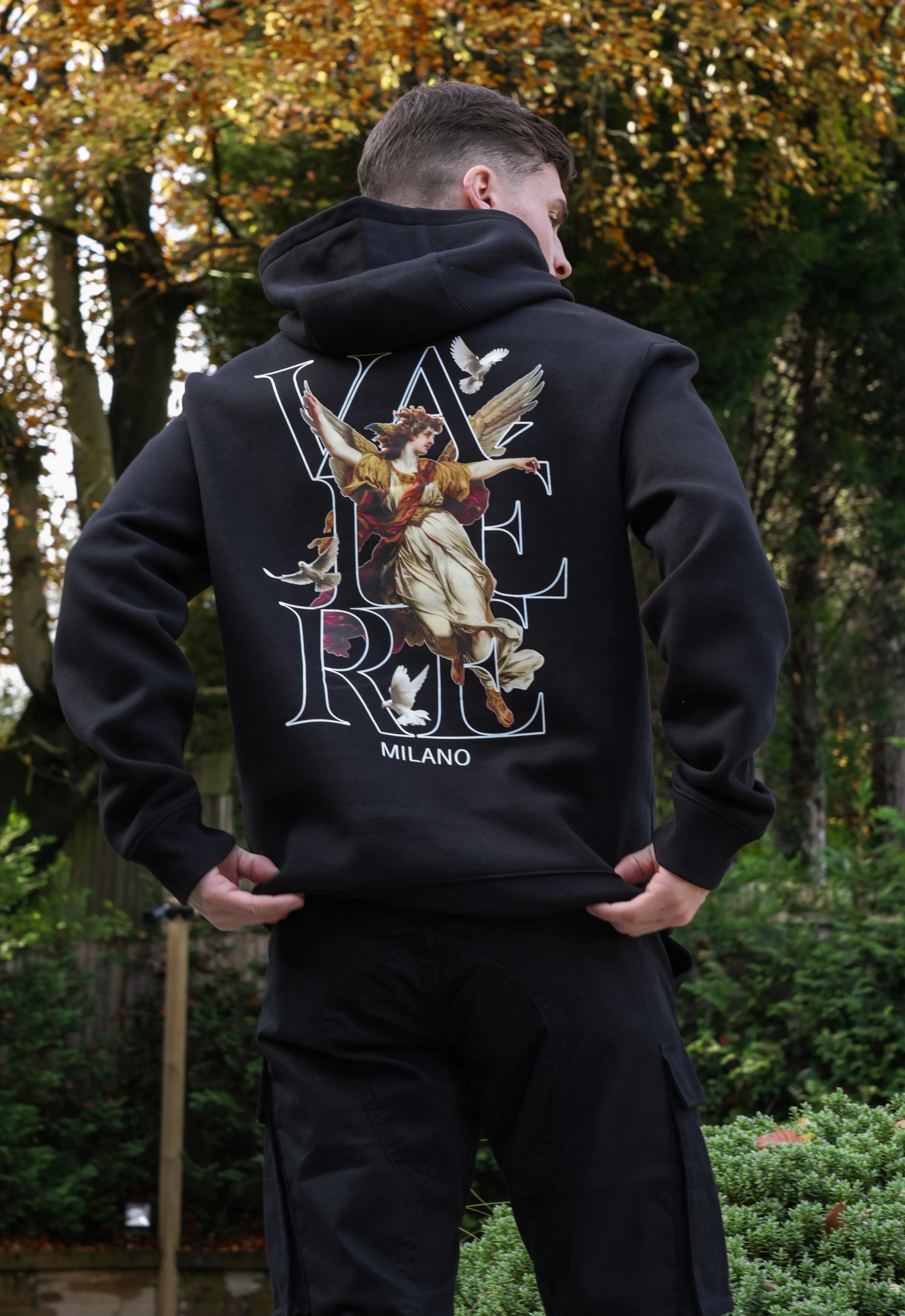 INIZIO BLACK HOODIE - Image 3