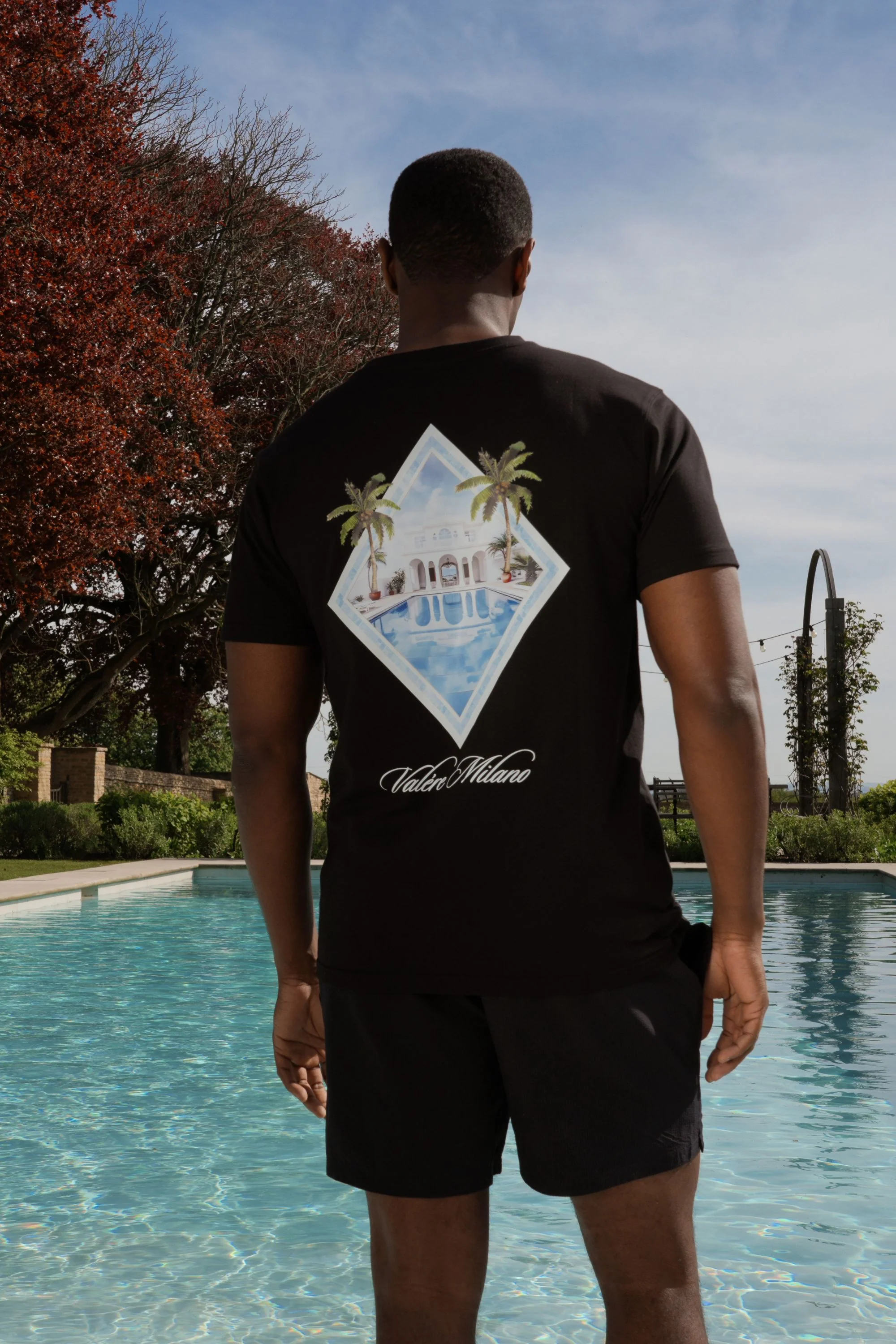 ISEO BLACK TEE - Image 3
