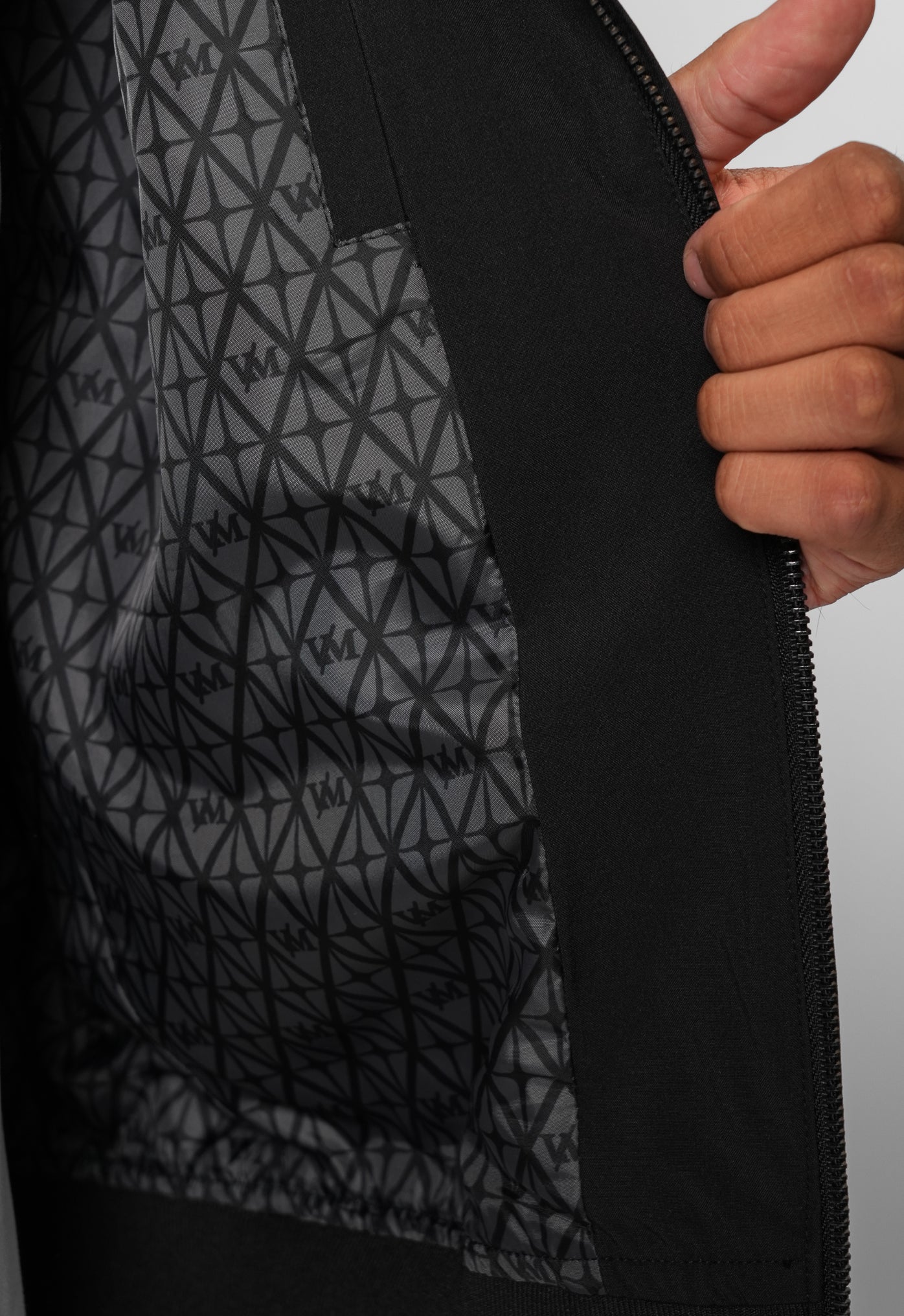 LUXE BLACK BOMBER - Image 5