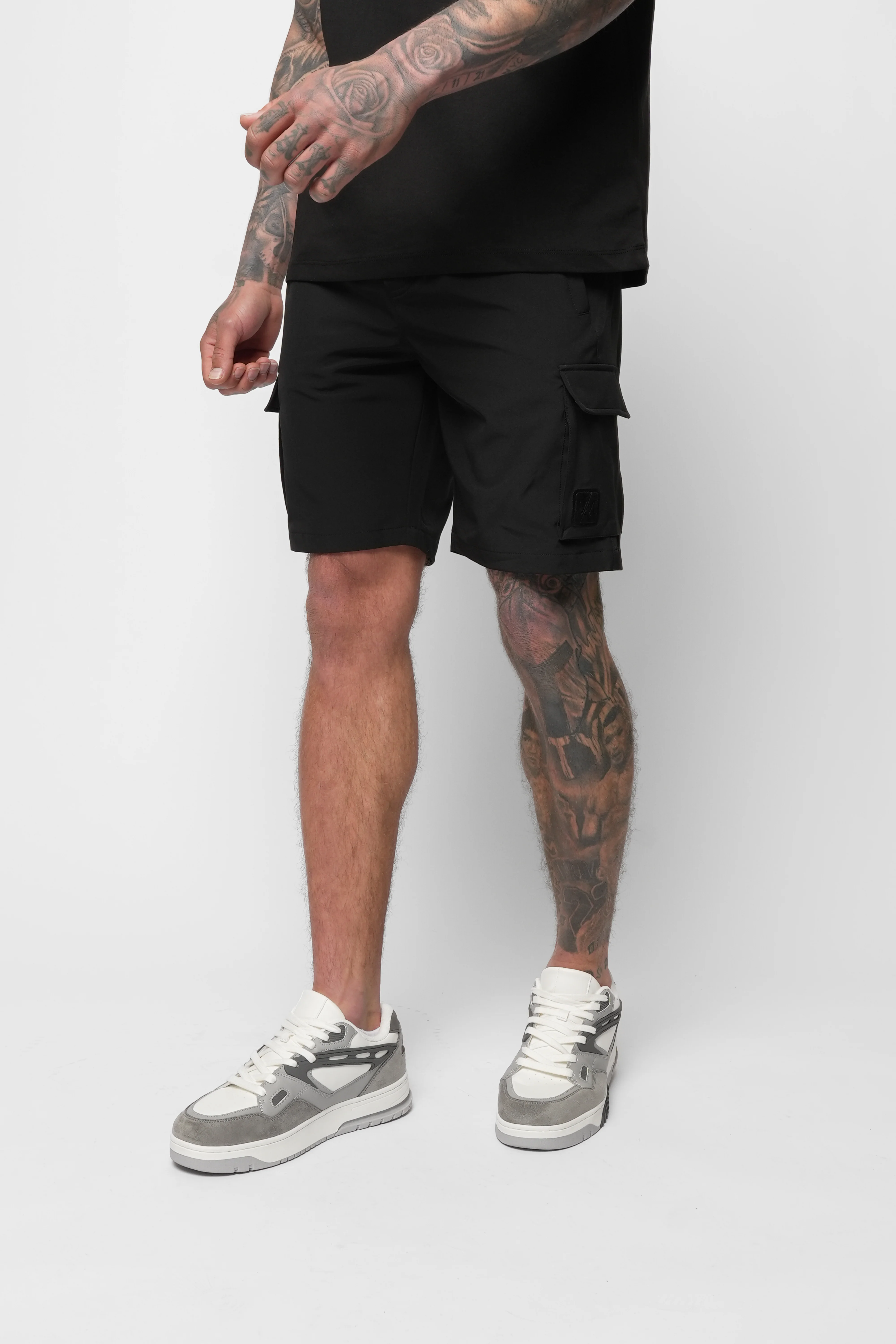 LUXE BLACK CARGO SHORT