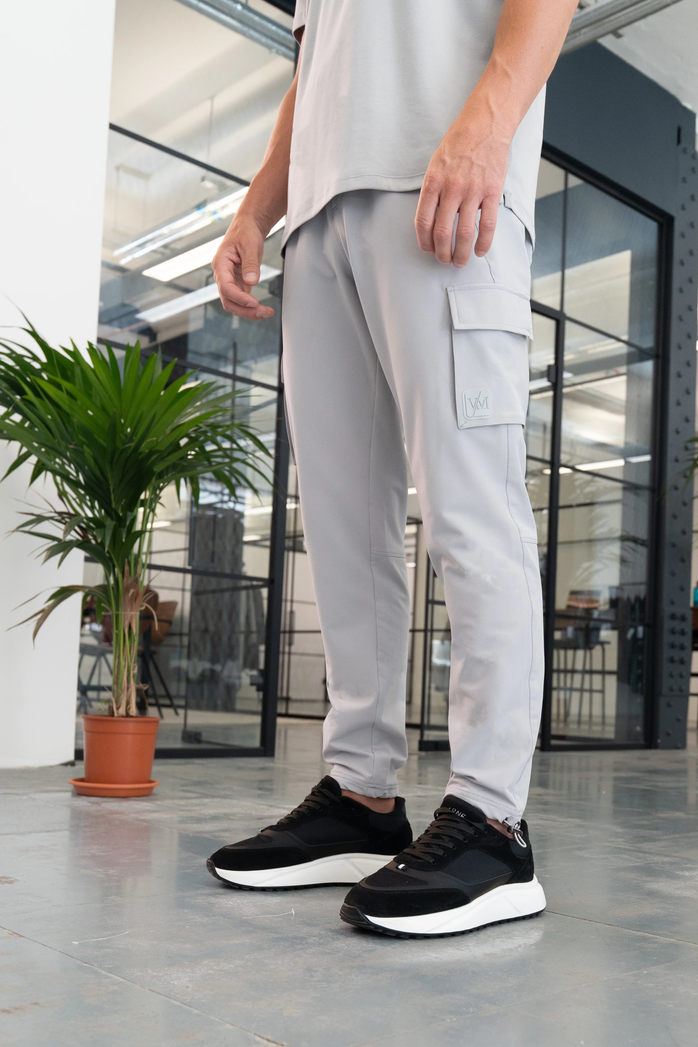 LUXE GREY CARGO - Image 3