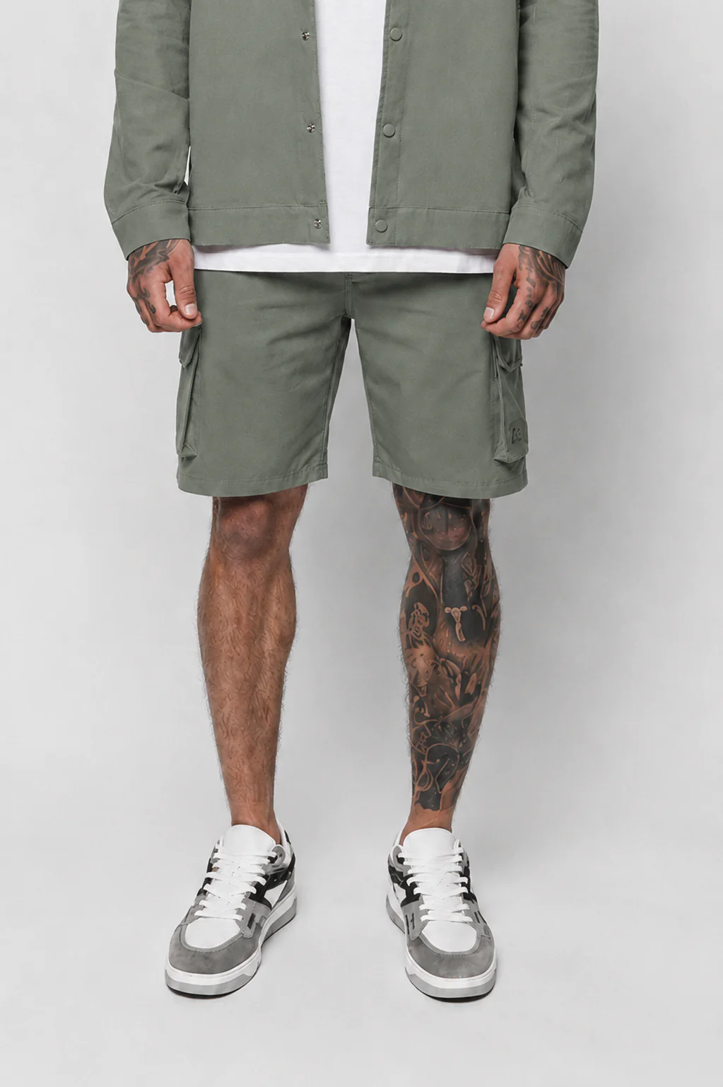 LUXE KHAKI CARGO SHORT