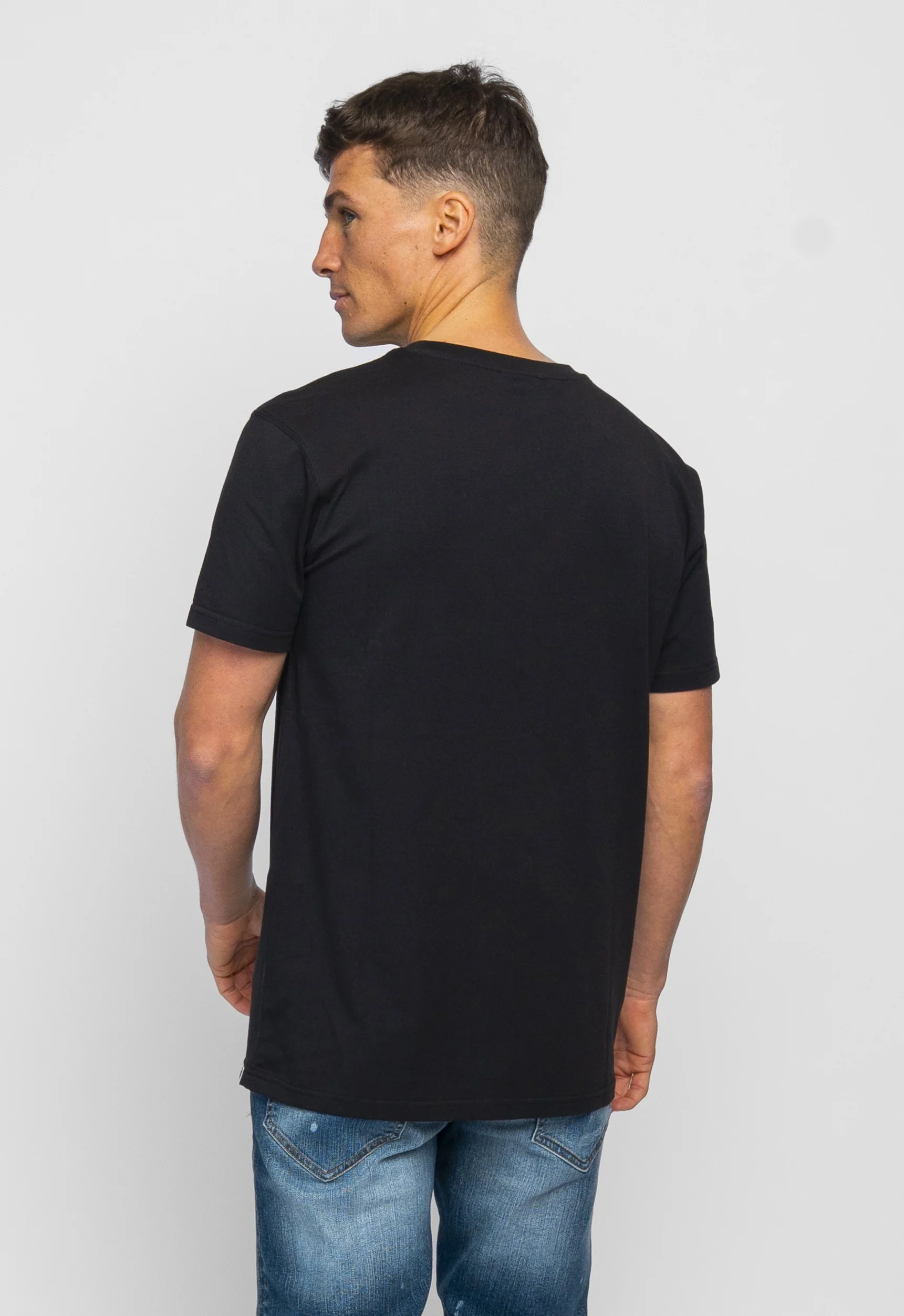 VALSESIA BLACK TEE - Image 5